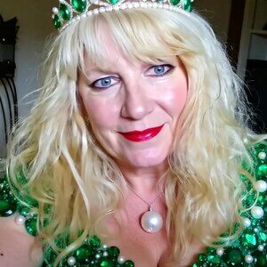 UNLISTED LIVE SHOW ITEM